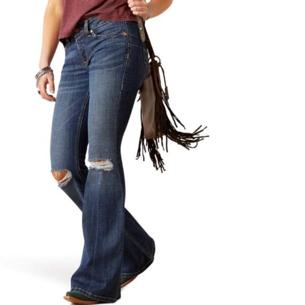 Ariat R.E.A.L. Perfect Rise Flare Jeans (Zoe)